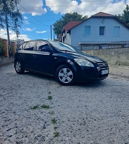 Чорний Кіа Сід, об'ємом двигуна 1.59 л та пробігом 287 тис. км за 4300 $, фото 1 на Automoto.ua