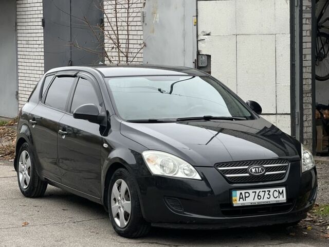 Чорний Кіа Сід, об'ємом двигуна 1.4 л та пробігом 227 тис. км за 6500 $, фото 1 на Automoto.ua