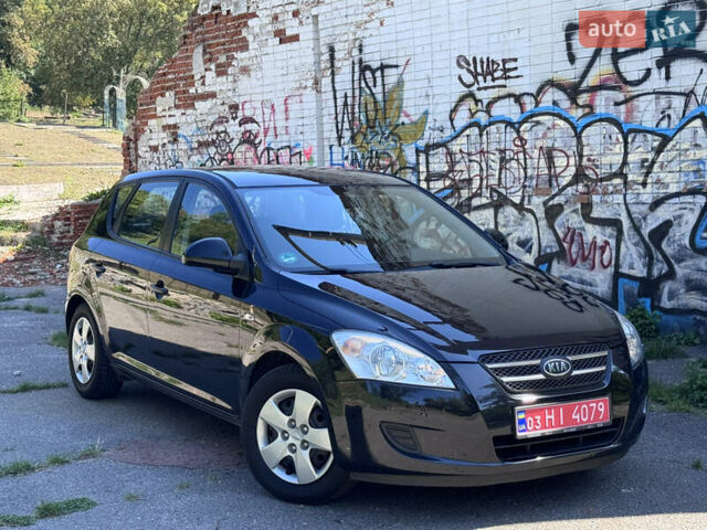Чорний Кіа Сід, об'ємом двигуна 0 л та пробігом 161 тис. км за 5799 $, фото 1 на Automoto.ua