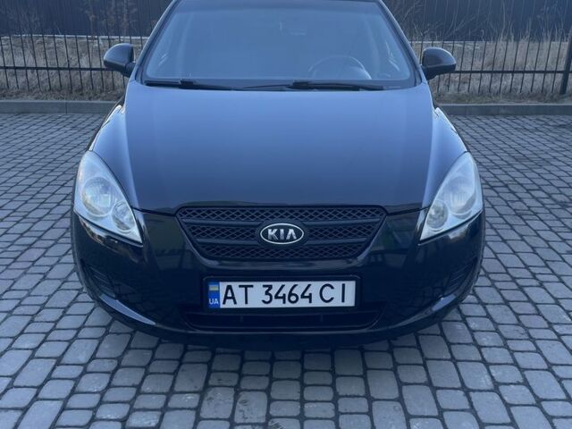Чорний Кіа Сід, об'ємом двигуна 1.6 л та пробігом 268 тис. км за 4800 $, фото 1 на Automoto.ua