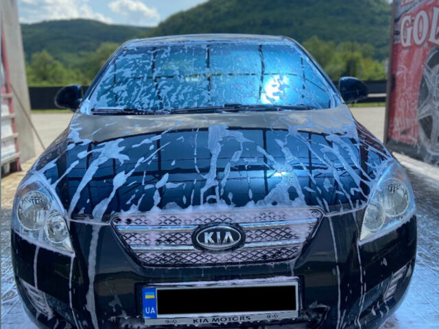 Чорний Кіа Сід, об'ємом двигуна 1.6 л та пробігом 223 тис. км за 5500 $, фото 1 на Automoto.ua
