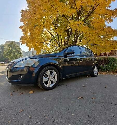 Чорний Кіа Сід, об'ємом двигуна 2 л та пробігом 251 тис. км за 5500 $, фото 1 на Automoto.ua