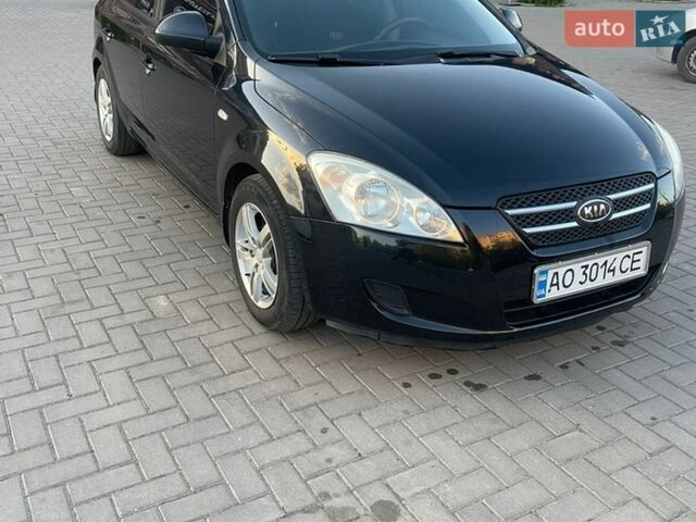 Чорний Кіа Сід, об'ємом двигуна 1.6 л та пробігом 275 тис. км за 4499 $, фото 1 на Automoto.ua