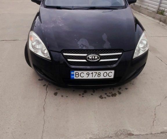 Чорний Кіа Сід, об'ємом двигуна 1.6 л та пробігом 225 тис. км за 5000 $, фото 1 на Automoto.ua