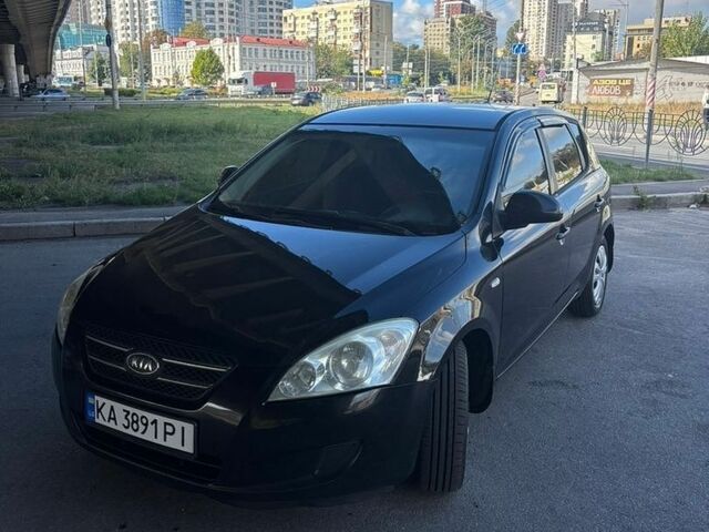 Черный Киа Сид, объемом двигателя 1.59 л и пробегом 270 тыс. км за 5000 $, фото 1 на Automoto.ua