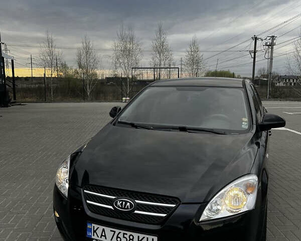 Черный Киа Сид, объемом двигателя 1.4 л и пробегом 240 тыс. км за 5300 $, фото 1 на Automoto.ua