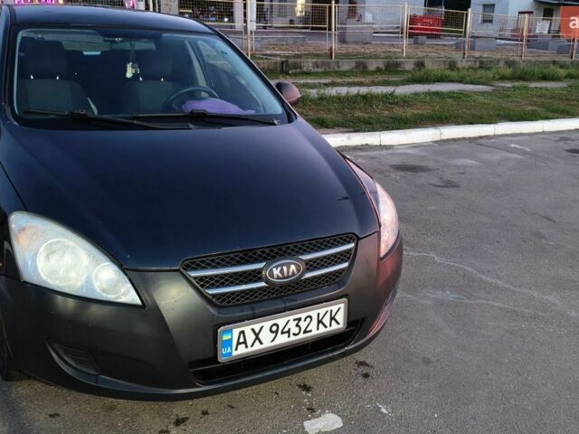 Чорний Кіа Сід, об'ємом двигуна 1.4 л та пробігом 294 тис. км за 3200 $, фото 1 на Automoto.ua