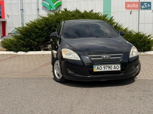 Чорний Кіа Сід, об'ємом двигуна 1.4 л та пробігом 197 тис. км за 5350 $, фото 1 на Automoto.ua