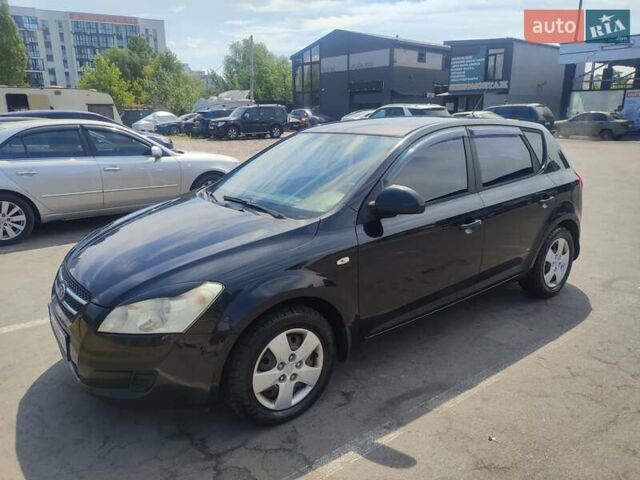 Чорний Кіа Сід, об'ємом двигуна 1.59 л та пробігом 200 тис. км за 6200 $, фото 1 на Automoto.ua