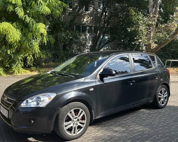 Черный Киа Сид, объемом двигателя 1.98 л и пробегом 214 тыс. км за 5500 $, фото 1 на Automoto.ua