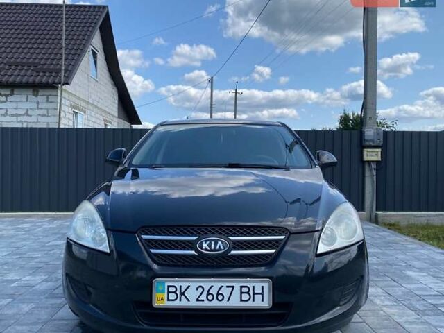 Кіа Сід 2008 у Сарнах на Automoto.ua Чорний Кіа Сід, об'ємом двигуна 1.4 л та пробігом 249 тис. км за 5200 $, фото 1 на Automoto.ua