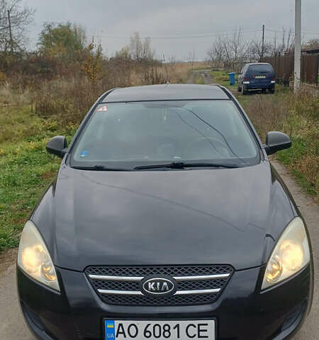 Черный Киа Сид, объемом двигателя 1.6 л и пробегом 206 тыс. км за 5500 $, фото 1 на Automoto.ua