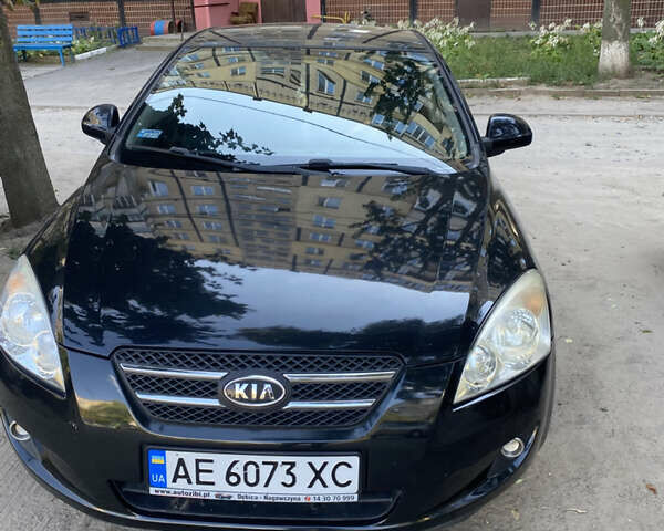 Черный Киа Сид, объемом двигателя 1.4 л и пробегом 156 тыс. км за 6000 $, фото 1 на Automoto.ua