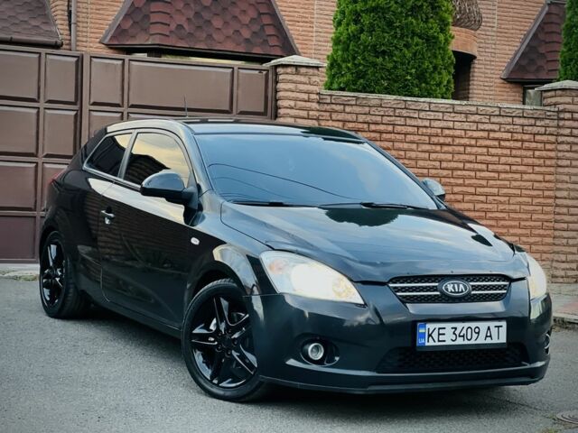 Черный Киа Сид, объемом двигателя 1.6 л и пробегом 168 тыс. км за 4500 $, фото 1 на Automoto.ua