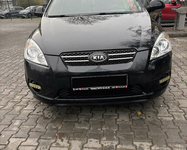 Черный Киа Сид, объемом двигателя 1.4 л и пробегом 200 тыс. км за 5000 $, фото 1 на Automoto.ua