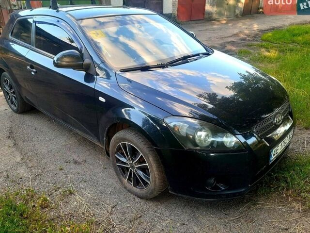 Чорний Кіа Сід, об'ємом двигуна 1.4 л та пробігом 295 тис. км за 4500 $, фото 1 на Automoto.ua