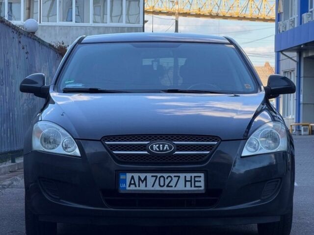 Черный Киа Сид, объемом двигателя 1.6 л и пробегом 340 тыс. км за 5215 $, фото 1 на Automoto.ua