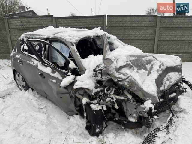 Черный Киа Сид, объемом двигателя 1.6 л и пробегом 150 тыс. км за 1300 $, фото 1 на Automoto.ua