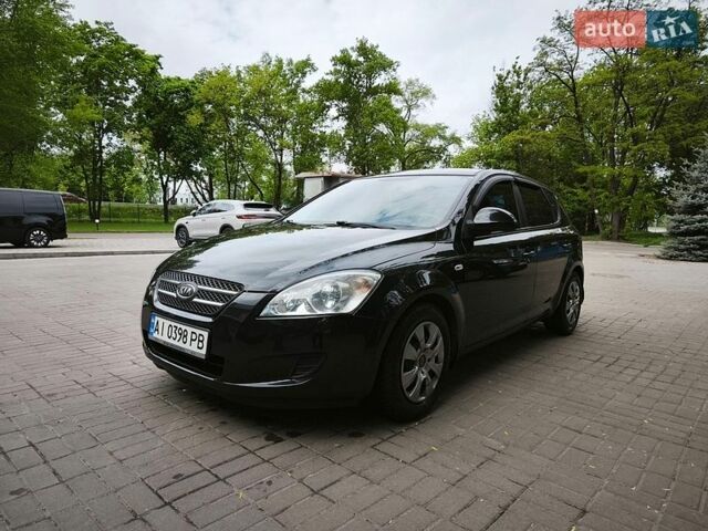 Черный Киа Сид, объемом двигателя 1.6 л и пробегом 191 тыс. км за 5400 $, фото 1 на Automoto.ua