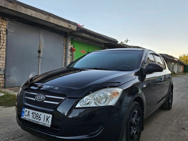 Черный Киа Сид, объемом двигателя 1.59 л и пробегом 252 тыс. км за 5450 $, фото 1 на Automoto.ua
