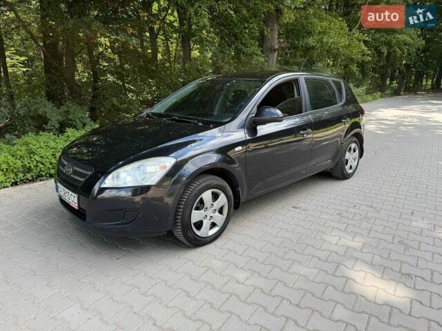 Черный Киа Сид, объемом двигателя 1.58 л и пробегом 299 тыс. км за 4350 $, фото 1 на Automoto.ua