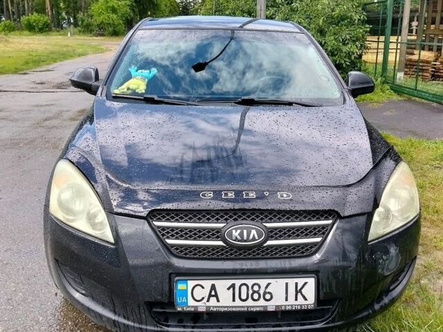 Чорний Кіа Сід, об'ємом двигуна 1.59 л та пробігом 248 тис. км за 4900 $, фото 1 на Automoto.ua