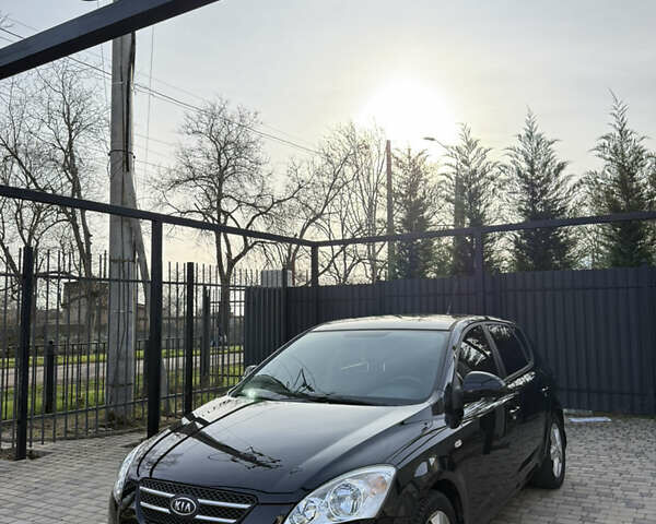 Черный Киа Сид, объемом двигателя 2 л и пробегом 216 тыс. км за 6200 $, фото 1 на Automoto.ua