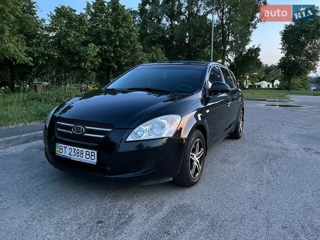 Чорний Кіа Сід, об'ємом двигуна 1.59 л та пробігом 246 тис. км за 4900 $, фото 1 на Automoto.ua
