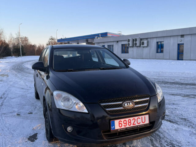 Чорний Кіа Сід, об'ємом двигуна 1.4 л та пробігом 165 тис. км за 5000 $, фото 1 на Automoto.ua