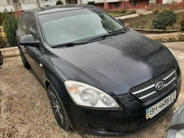Черный Киа Сид, объемом двигателя 1.6 л и пробегом 360 тыс. км за 3690 $, фото 1 на Automoto.ua