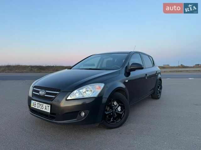 Черный Киа Сид, объемом двигателя 1.6 л и пробегом 326 тыс. км за 4700 $, фото 1 на Automoto.ua