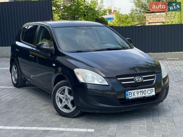 Чорний Кіа Сід, об'ємом двигуна 1.58 л та пробігом 251 тис. км за 3500 $, фото 1 на Automoto.ua