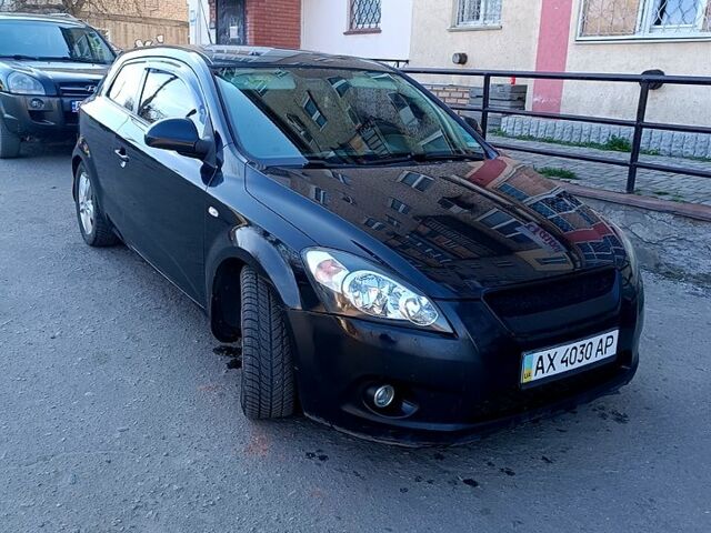 Черный Киа Сид, объемом двигателя 1.6 л и пробегом 266 тыс. км за 4000 $, фото 1 на Automoto.ua