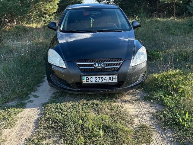 Чорний Кіа Сід, об'ємом двигуна 1.6 л та пробігом 309 тис. км за 4500 $, фото 1 на Automoto.ua