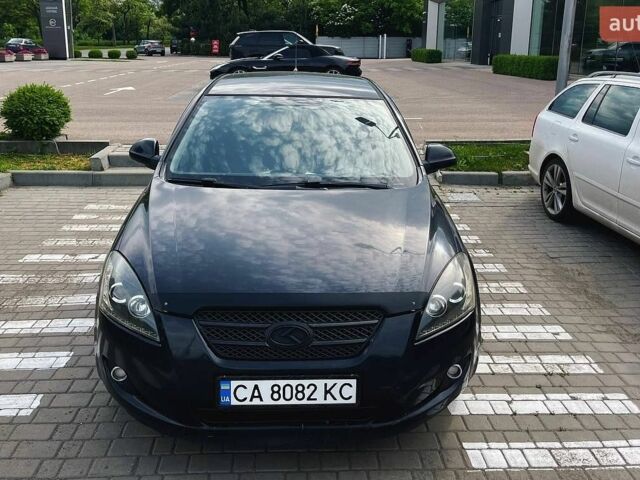 Чорний Кіа Сід, об'ємом двигуна 1.59 л та пробігом 281 тис. км за 4500 $, фото 1 на Automoto.ua