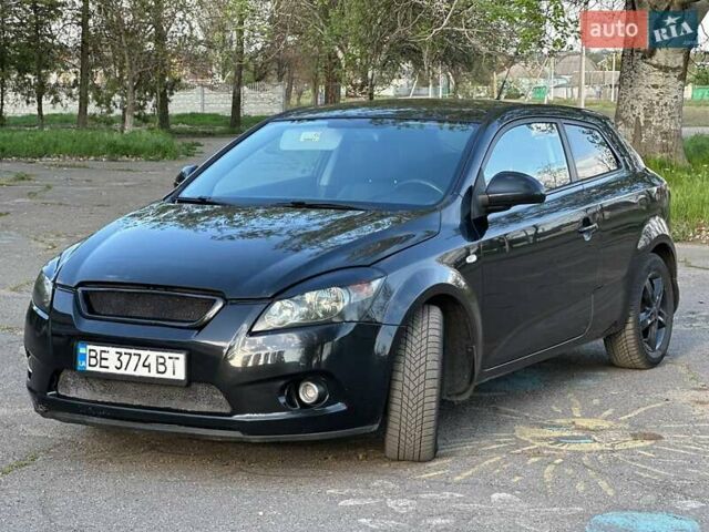 Чорний Кіа Сід, об'ємом двигуна 1.6 л та пробігом 149 тис. км за 5600 $, фото 1 на Automoto.ua