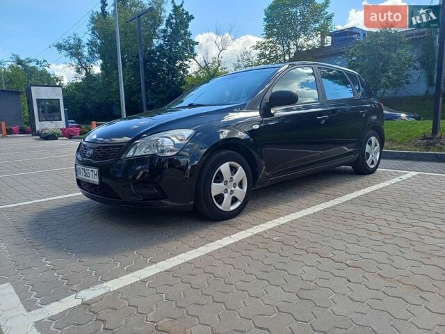 Черный Киа Сид, объемом двигателя 1.4 л и пробегом 183 тыс. км за 5800 $, фото 1 на Automoto.ua