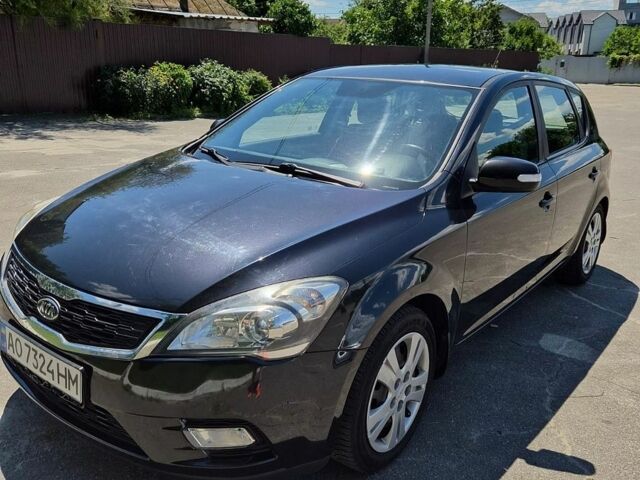 Черный Киа Сид, объемом двигателя 1.6 л и пробегом 358 тыс. км за 6300 $, фото 1 на Automoto.ua