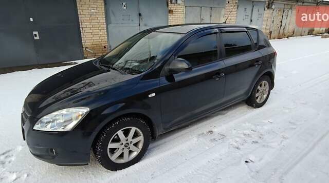 Чорний Кіа Сід, об'ємом двигуна 1.59 л та пробігом 264 тис. км за 6400 $, фото 1 на Automoto.ua