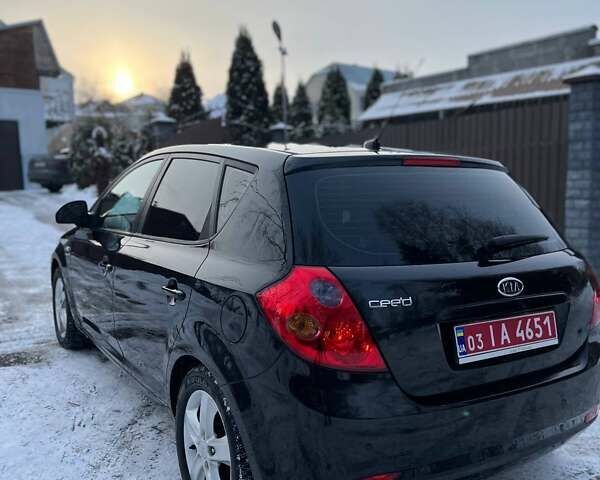 Чорний Кіа Сід, об'ємом двигуна 1.6 л та пробігом 204 тис. км за 6750 $, фото 1 на Automoto.ua