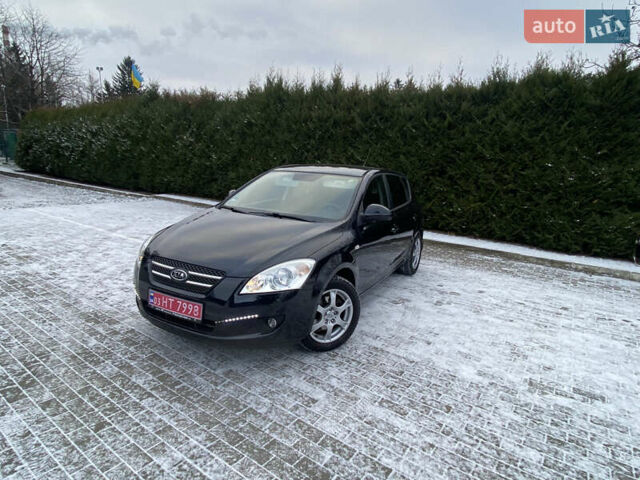 Черный Киа Сид, объемом двигателя 1.4 л и пробегом 196 тыс. км за 5395 $, фото 1 на Automoto.ua