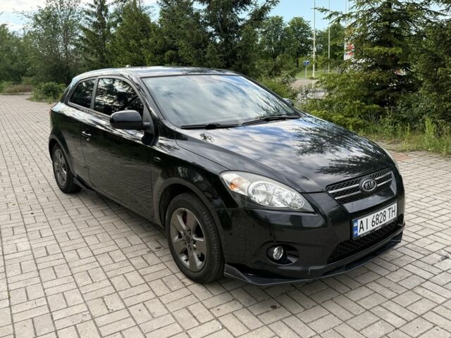Черный Киа Сид, объемом двигателя 1.4 л и пробегом 240 тыс. км за 5600 $, фото 1 на Automoto.ua