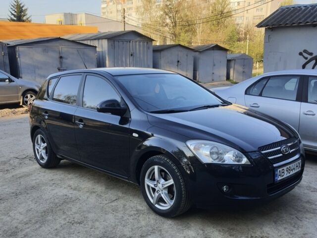 Черный Киа Сид, объемом двигателя 1.4 л и пробегом 169 тыс. км за 5400 $, фото 1 на Automoto.ua