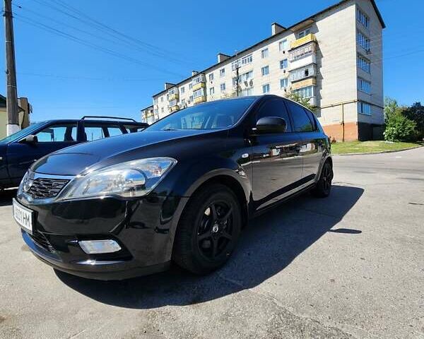 Чорний Кіа Сід, об'ємом двигуна 1.4 л та пробігом 166 тис. км за 5800 $, фото 1 на Automoto.ua