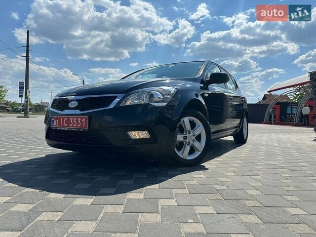 Черный Киа Сид, объемом двигателя 0 л и пробегом 128 тыс. км за 6999 $, фото 1 на Automoto.ua