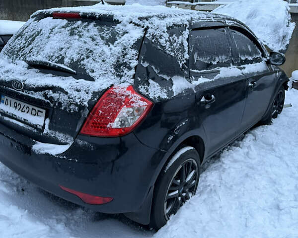 Черный Киа Сид, объемом двигателя 1.59 л и пробегом 300 тыс. км за 2150 $, фото 1 на Automoto.ua