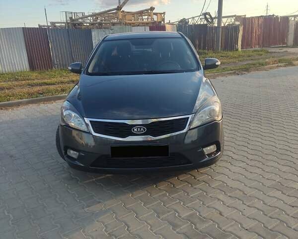 Чорний Кіа Сід, об'ємом двигуна 1.59 л та пробігом 186 тис. км за 6500 $, фото 1 на Automoto.ua