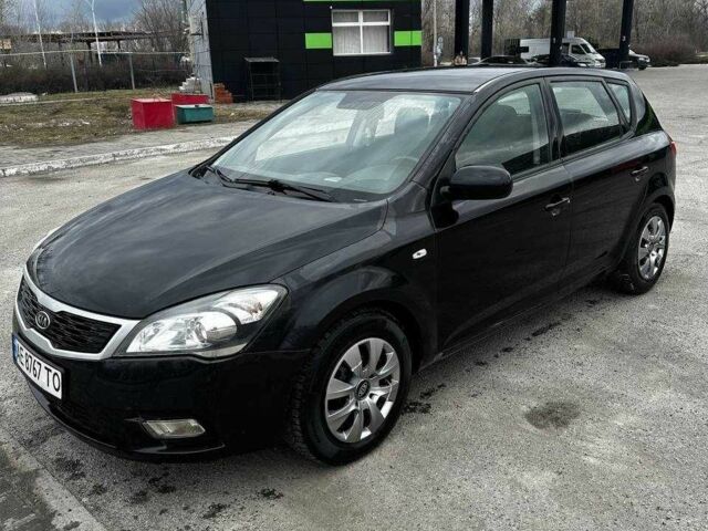 Черный Киа Сид, объемом двигателя 1.6 л и пробегом 234 тыс. км за 6000 $, фото 1 на Automoto.ua