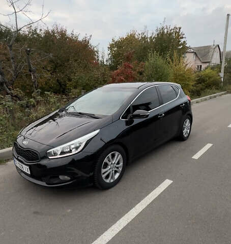 Чорний Кіа Сід, об'ємом двигуна 1.6 л та пробігом 250 тис. км за 12000 $, фото 1 на Automoto.ua