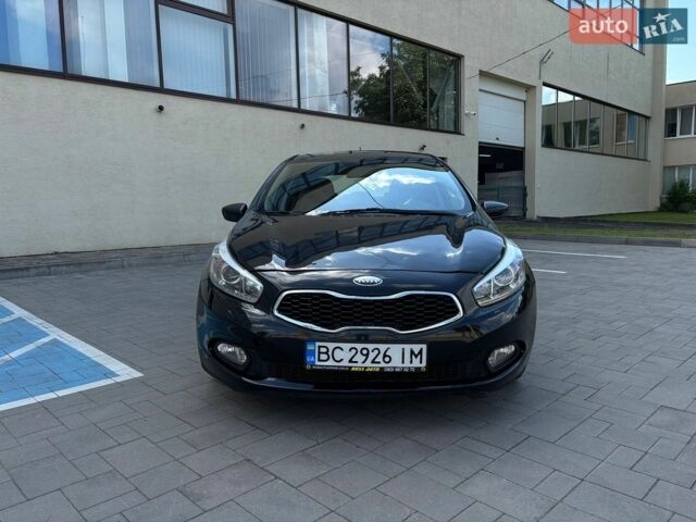 Чорний Кіа Сід, об'ємом двигуна 1.4 л та пробігом 253 тис. км за 6500 $, фото 1 на Automoto.ua